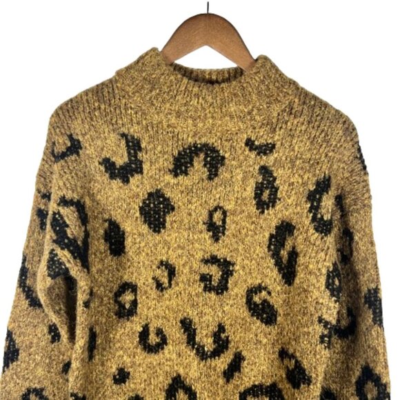 Universal Thread Womens Sweater Mock Neck Animal‎ Print Long Tunic Size XS NWT - Picture 2 of 10